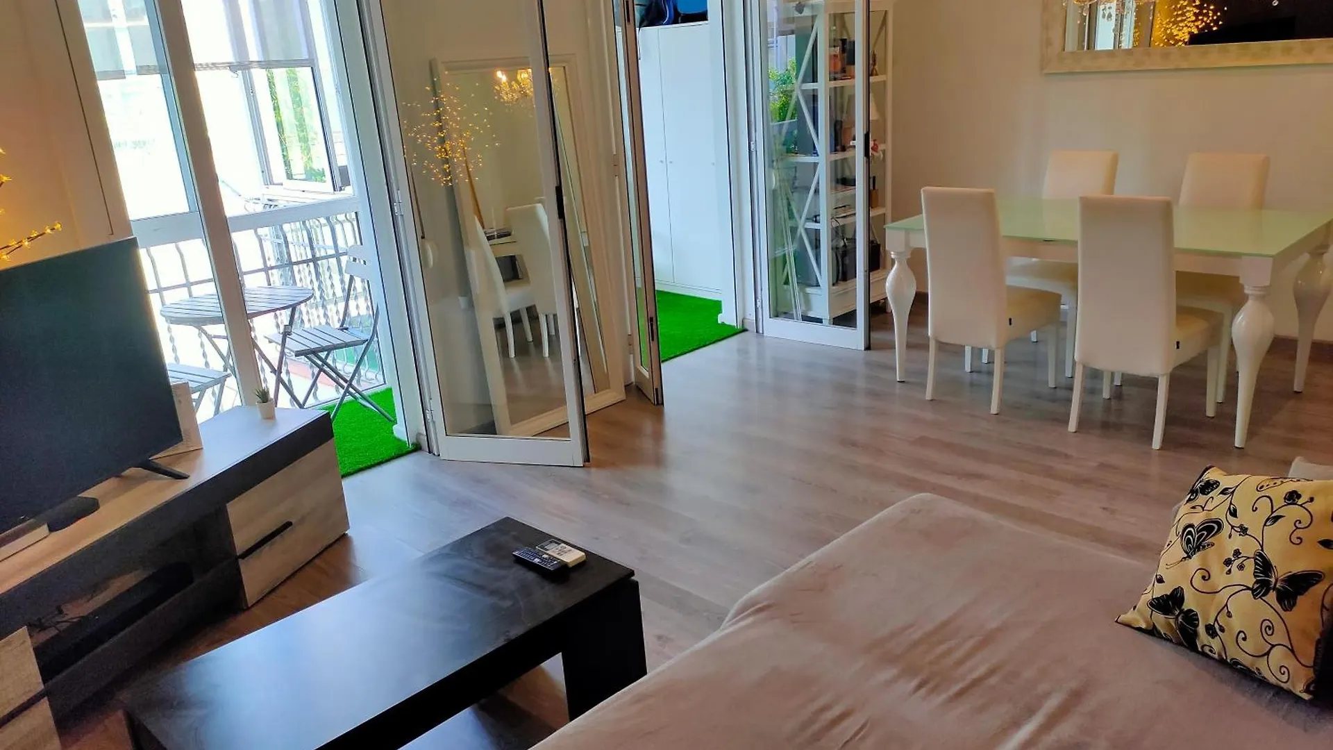 Vilamari 33 - 2 Bedroom Apartment برشلونة إسبانيا